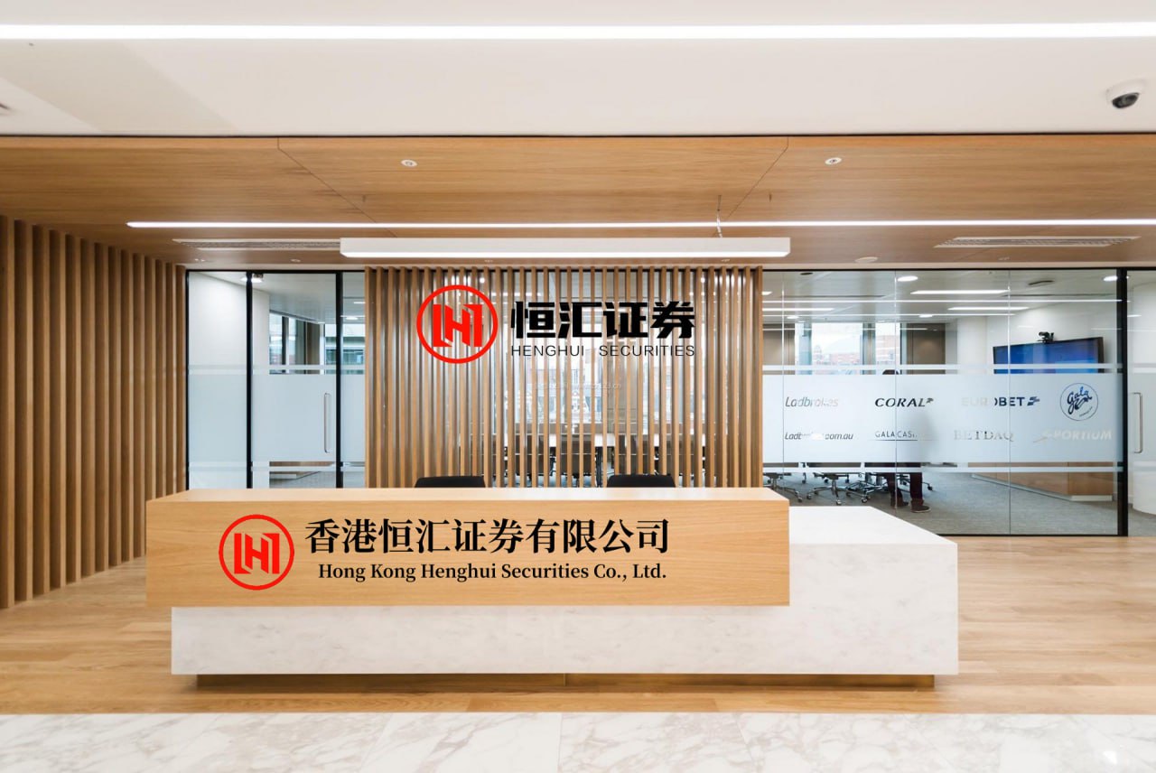 爱一配 美股盘前：三大股指期货齐涨  科技股盘前普涨 金银上涨 油价下跌